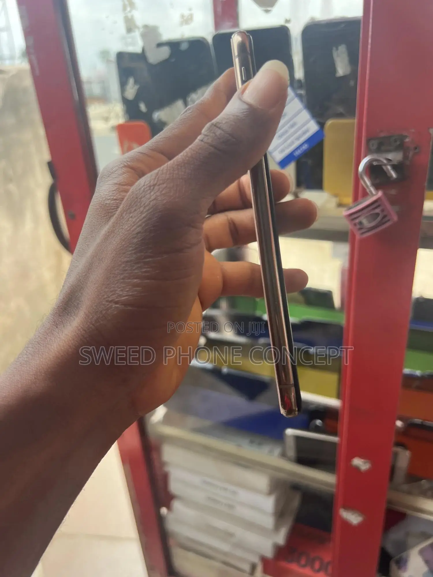 Apple iPhone XS Max 64 GB Gold