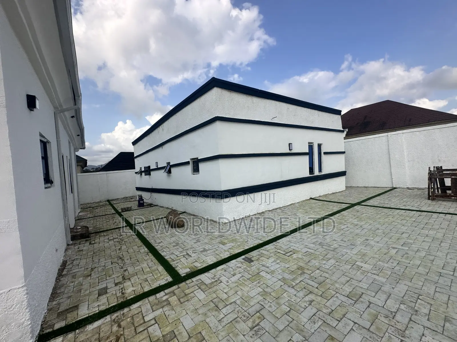 3bdrm Bungalow in Efab, Gwarinpa for sale