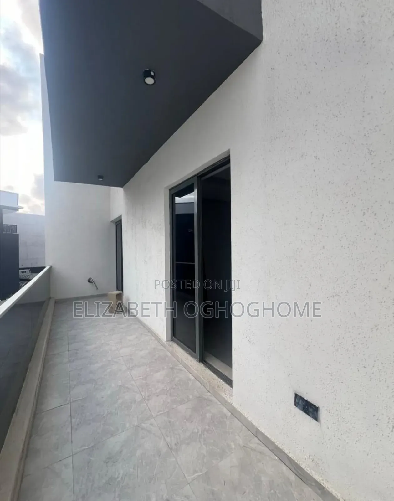 4bdrm Duplex in Ikate for sale