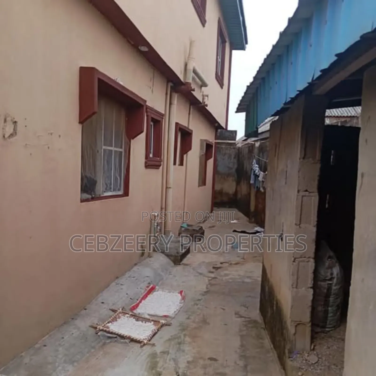 2bdrm Block of Flats in Isheri North for sale