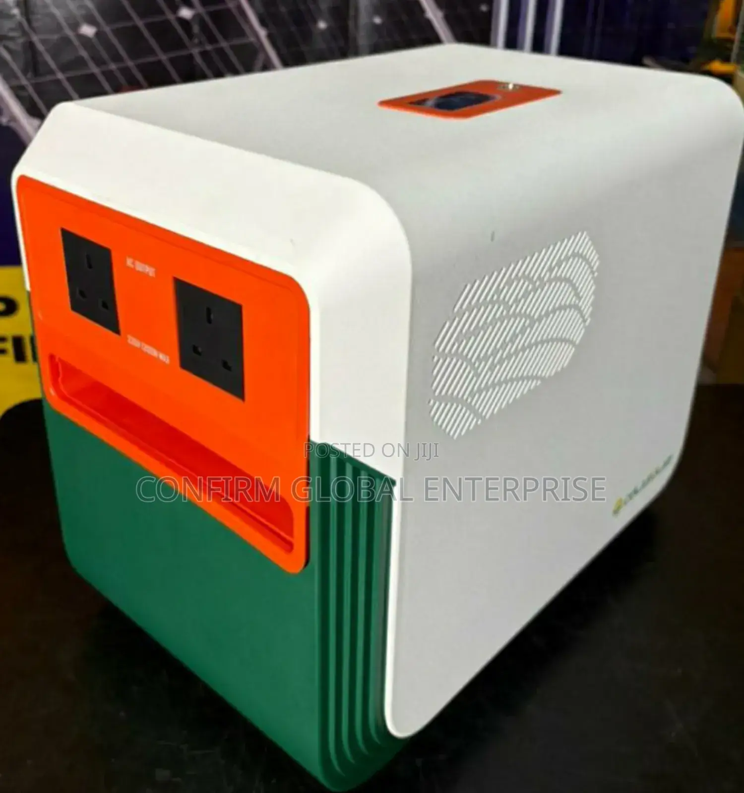 3.6kwh Cola Solar Generator With 4 Solar Panels