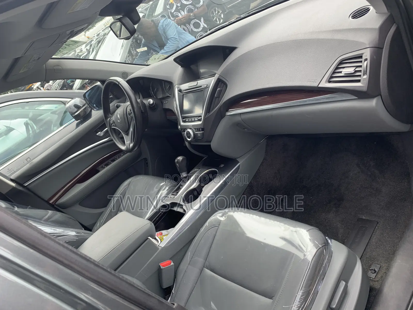 Acura MDX Advance and Entertainment Packages 4dr SUV (3.5L 6cyl 6A)