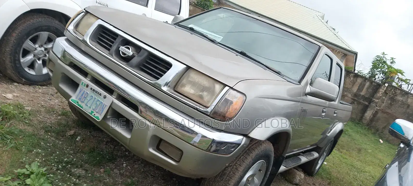 Nissan Frontier Automatic 2005 Gray