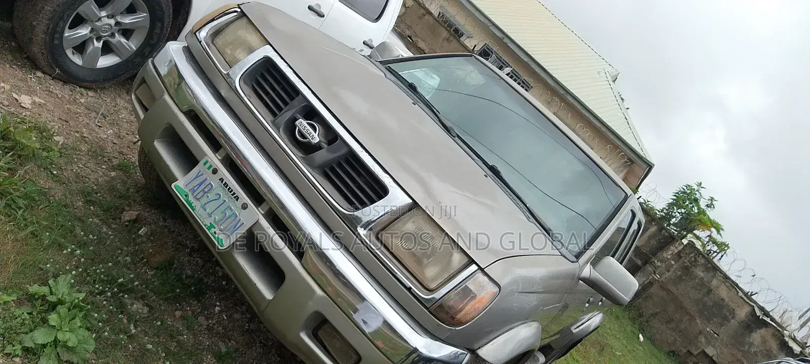 Nissan Frontier Automatic 2005 Gray