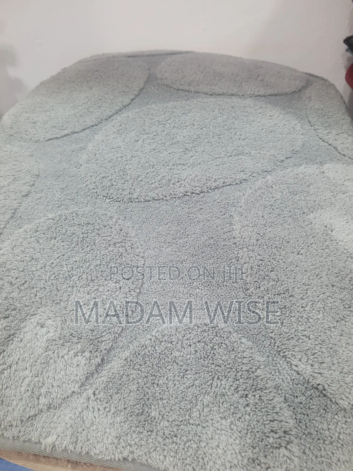 Quality Foot Mats , Rugs .