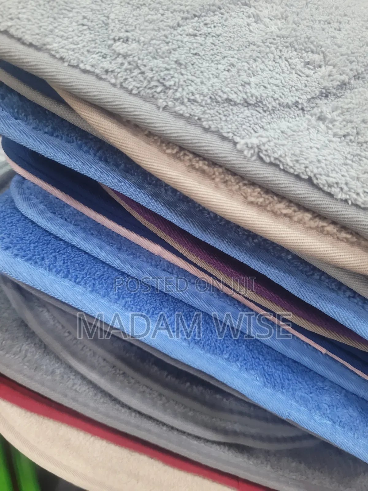 Quality Foot Mats , Rugs .