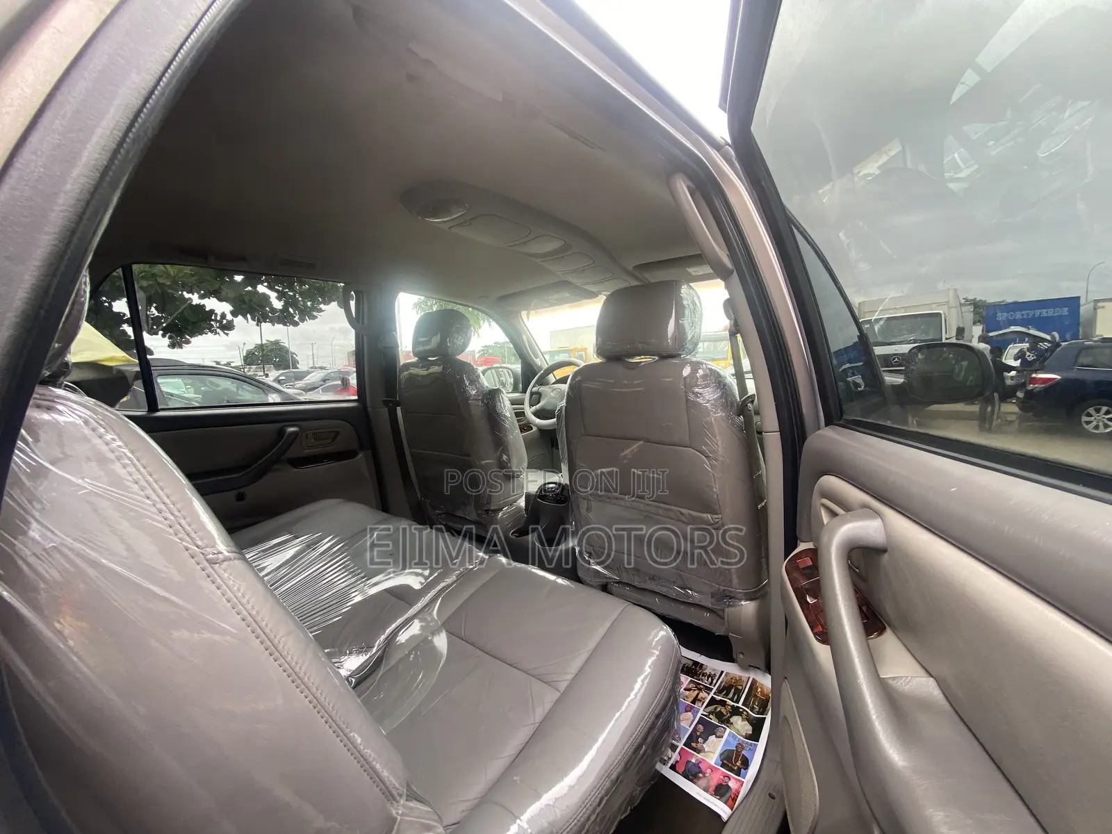 Toyota Sequoia 2004 Silver