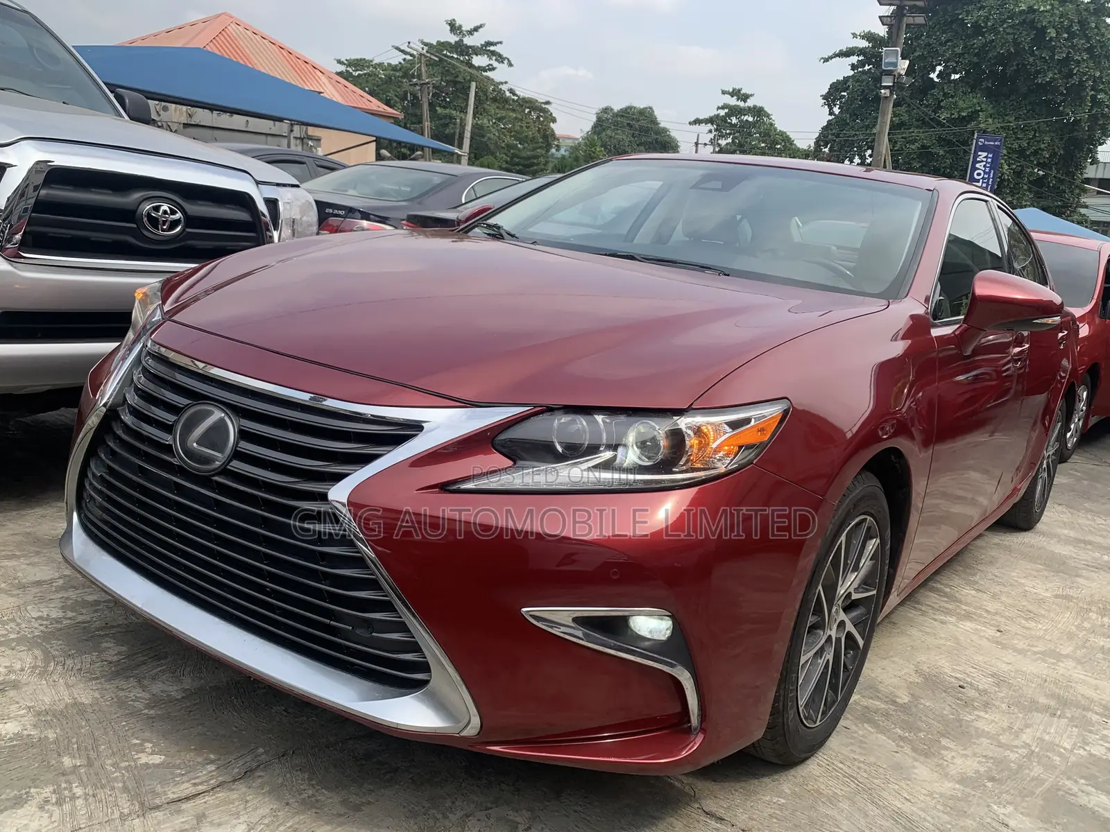 Lexus ES 350 FWD 2017 Red