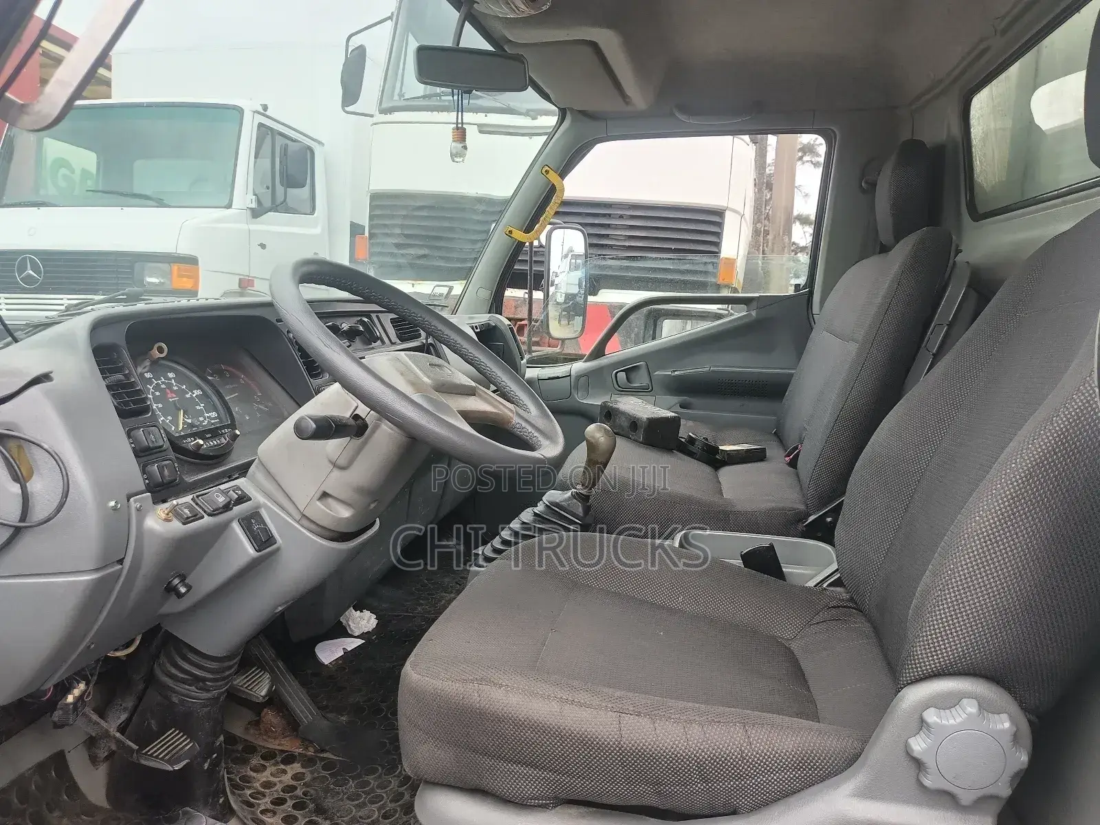 Mitsubishi Canter Refrigerator Truck With 7 Horsepower Cooling System