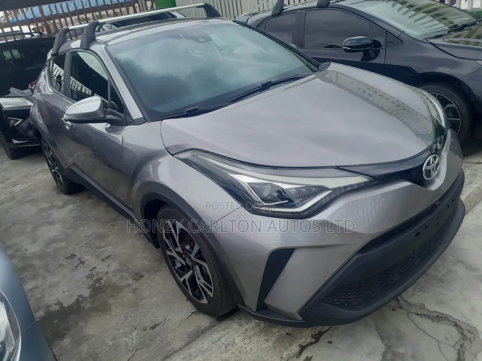 Toyota C-HR XLE FWD 2020 Silver