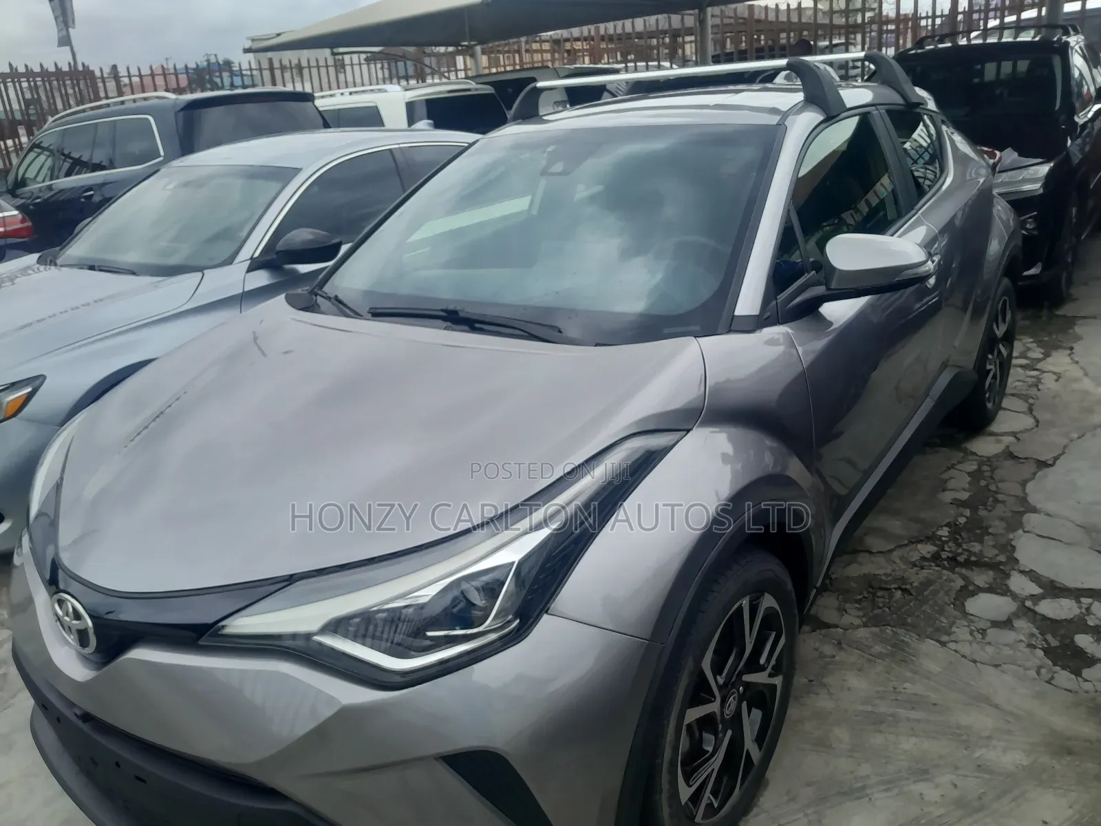Toyota C-HR XLE FWD 2020 Silver