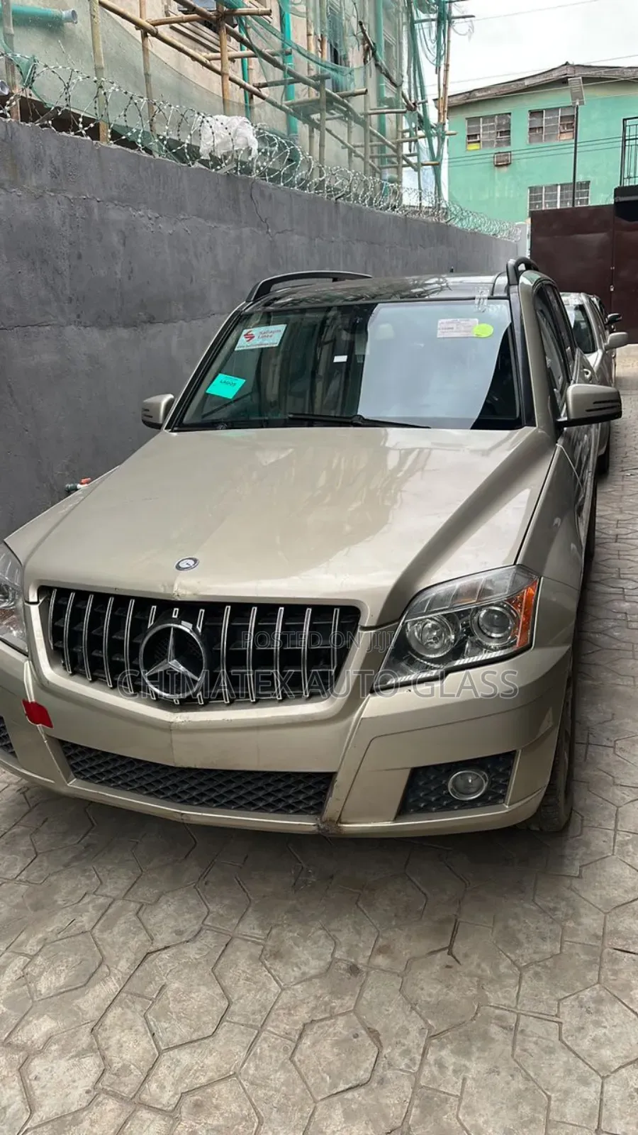 Glk350 Windscreen Glass Available
