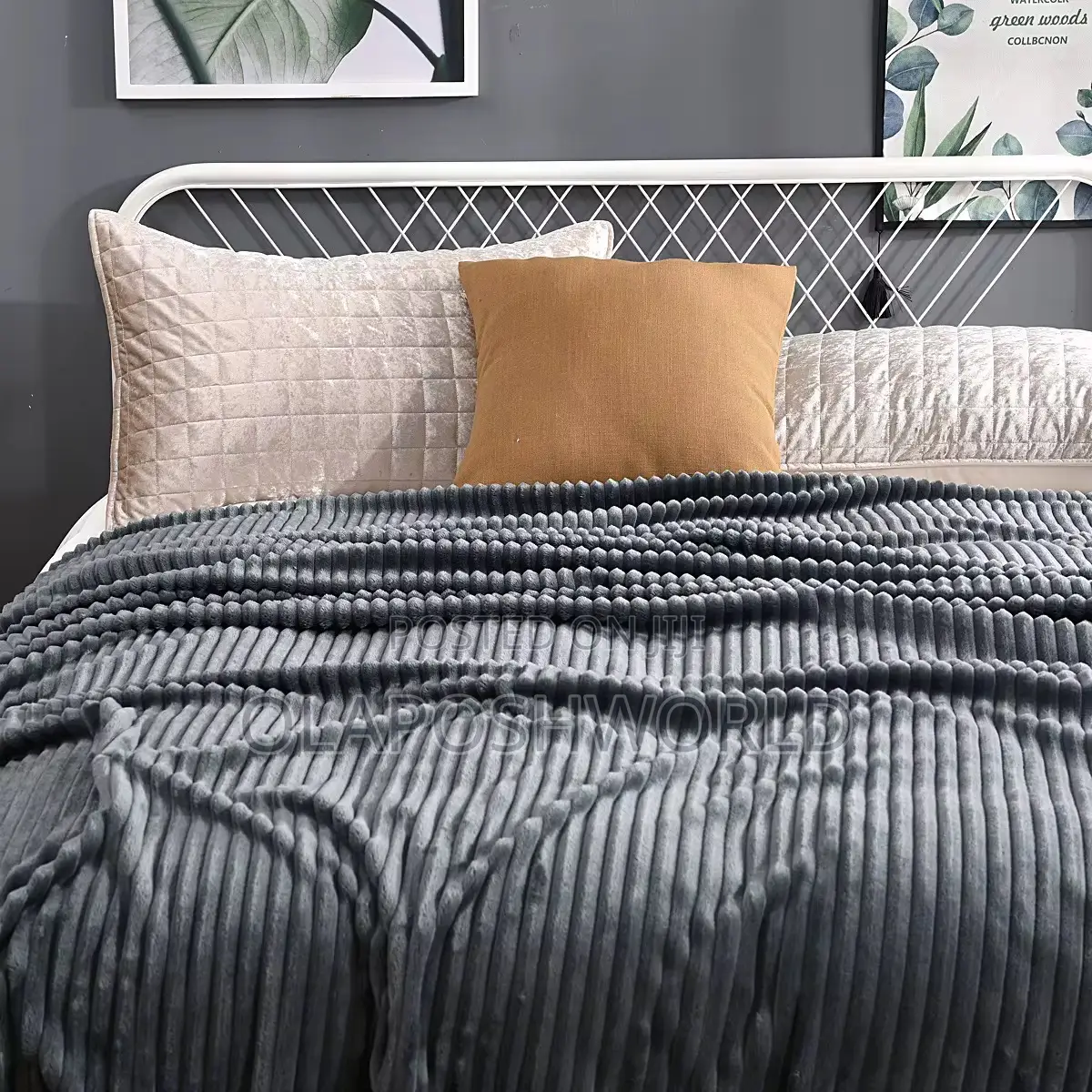 Grey Velvet Nest Sofa Blanket