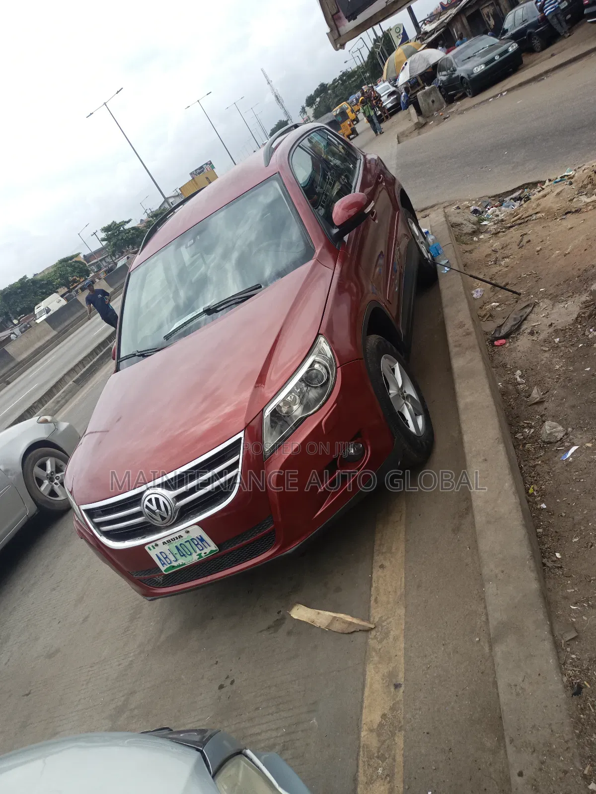 Volkswagen Tiguan S 2011 Red