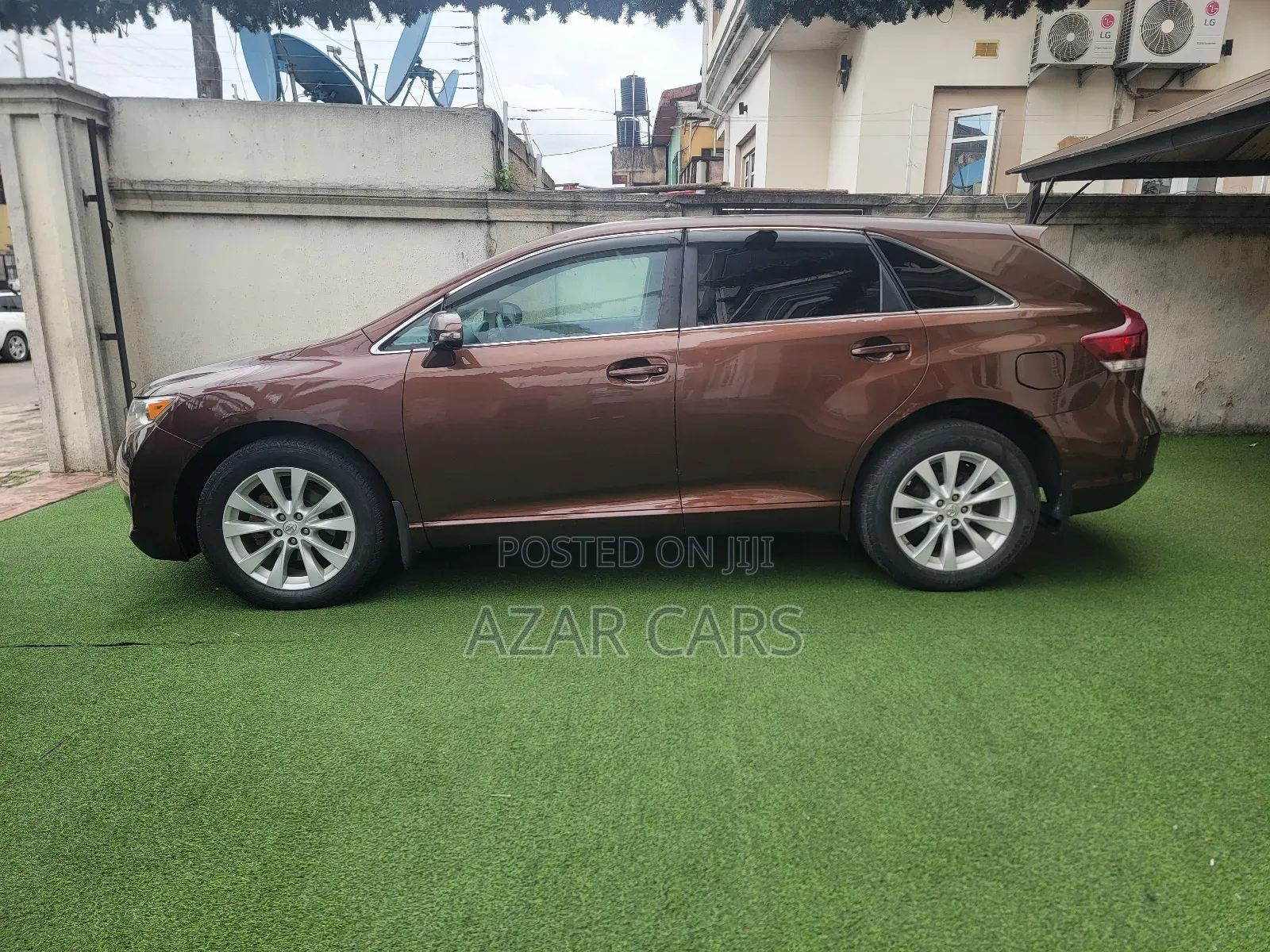Toyota Venza LE 4dr Wagon AWD (2.7L 4cyl 6A) 2014 Brown