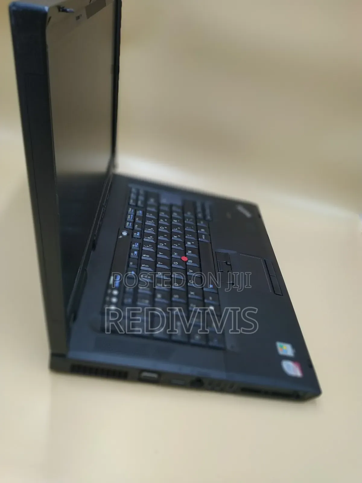 Laptop Lenovo ThinkPad R500 4GB Intel Core 2 Duo HDD 160GB