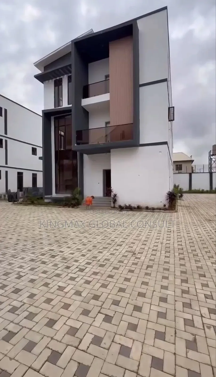 6bdrm Duplex in Mabushi Abuja for sale