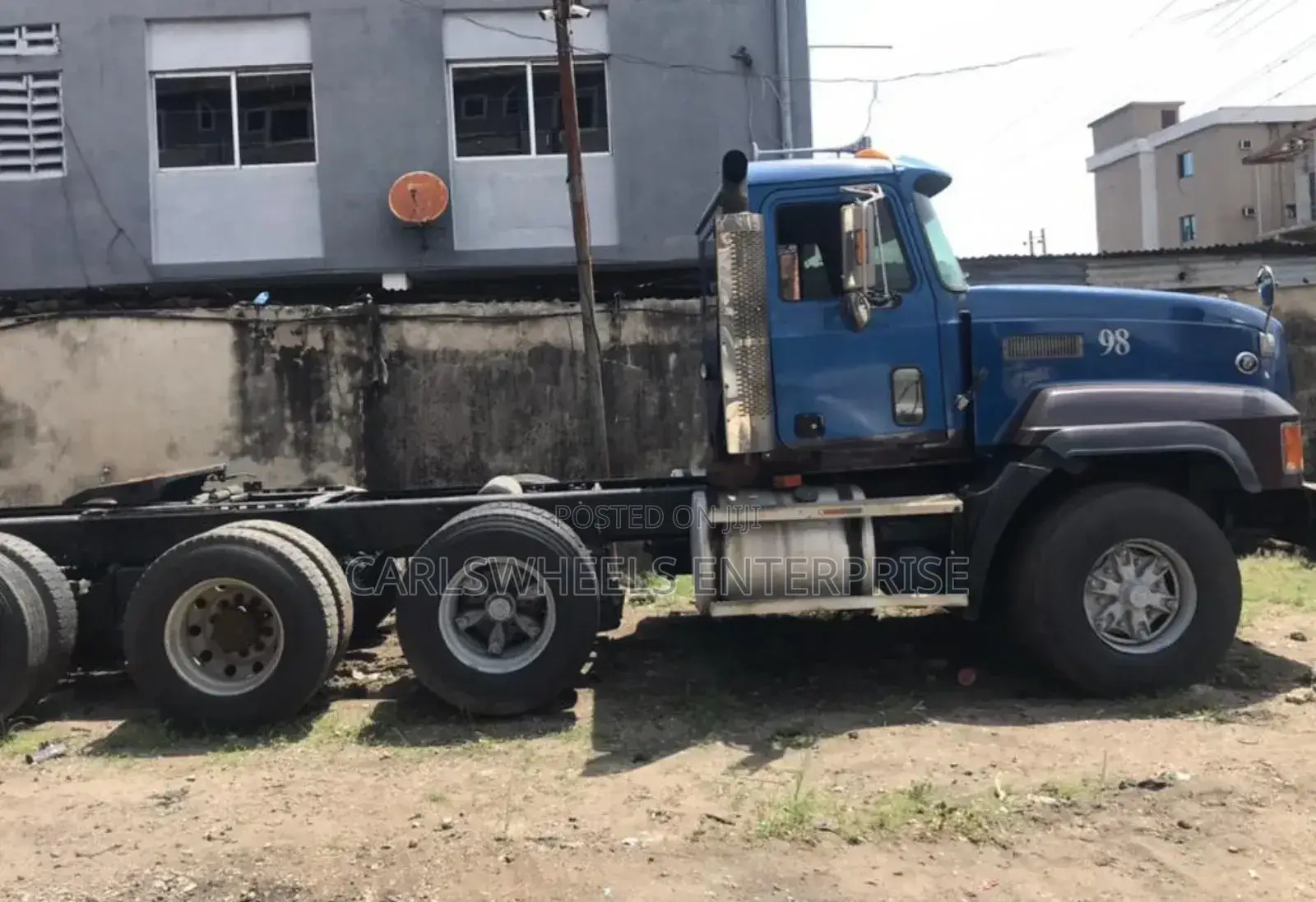 Direct Tokunbo Ch Mack Trailer Head.