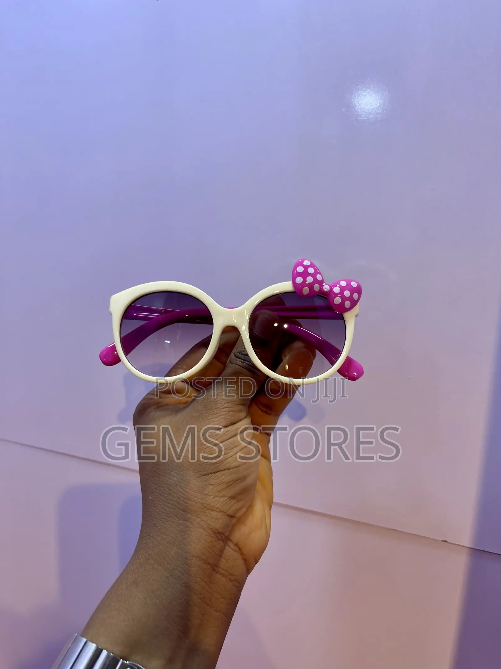Cute Stylish Kids' Sunglasses With Bow Accents - Multiple Colors!