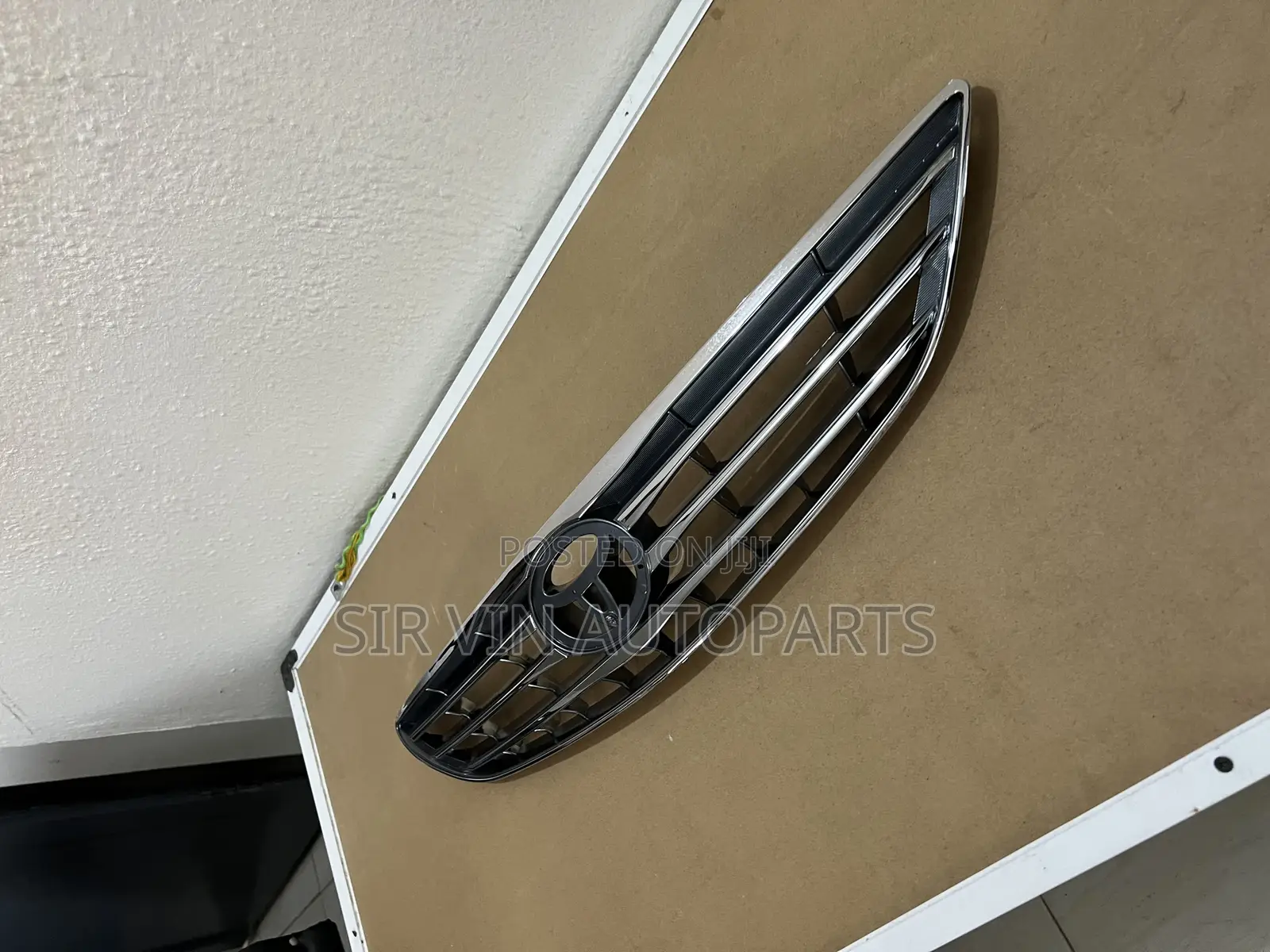 Toyota Camry 2005 Front Grill