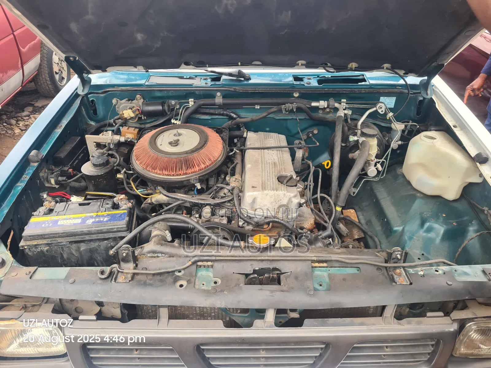 Nissan Frontier XE 4x2 Regular Cab 104.3 in. WB 2000 Green