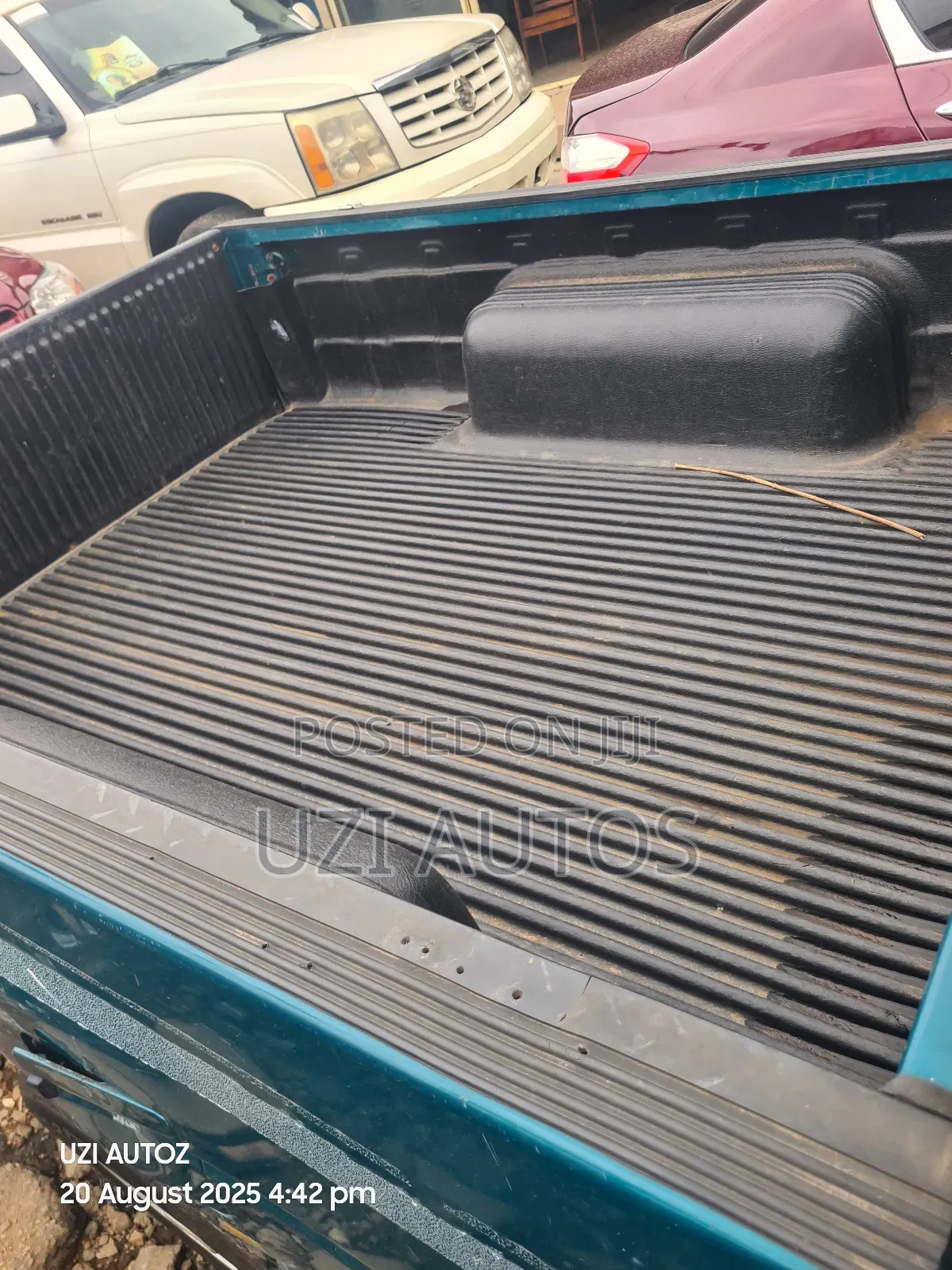 Nissan Frontier XE 4x2 Regular Cab 104.3 in. WB 2000 Green
