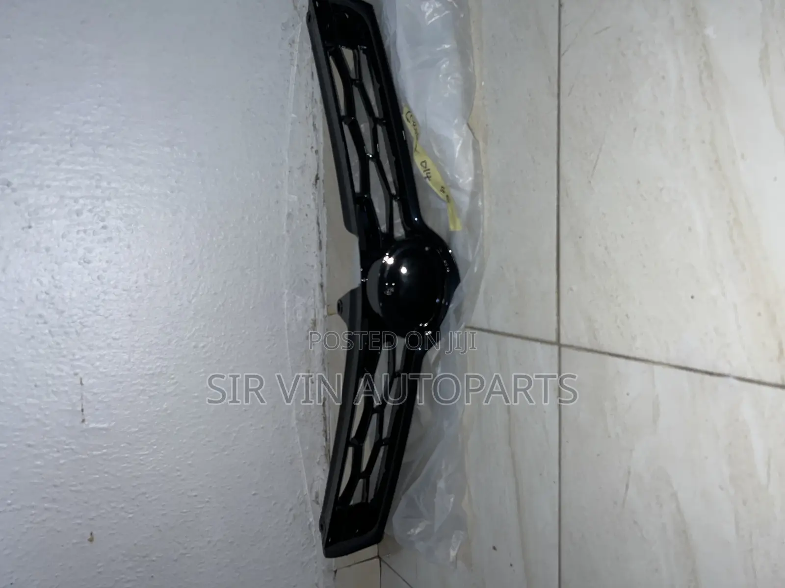 Toyota Corolla 2014 Front Grill (Se)