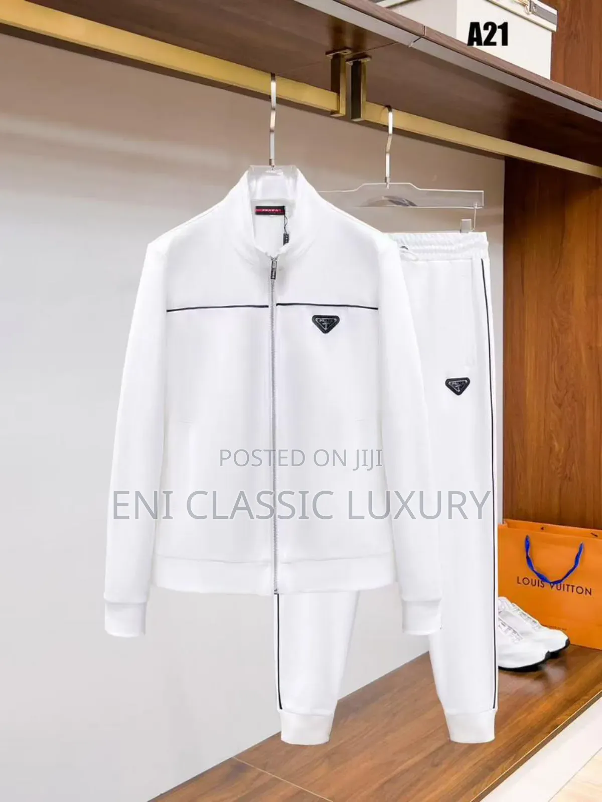 Pure Quality Luxury Two Pix Louis Vuitton Well Branded Package