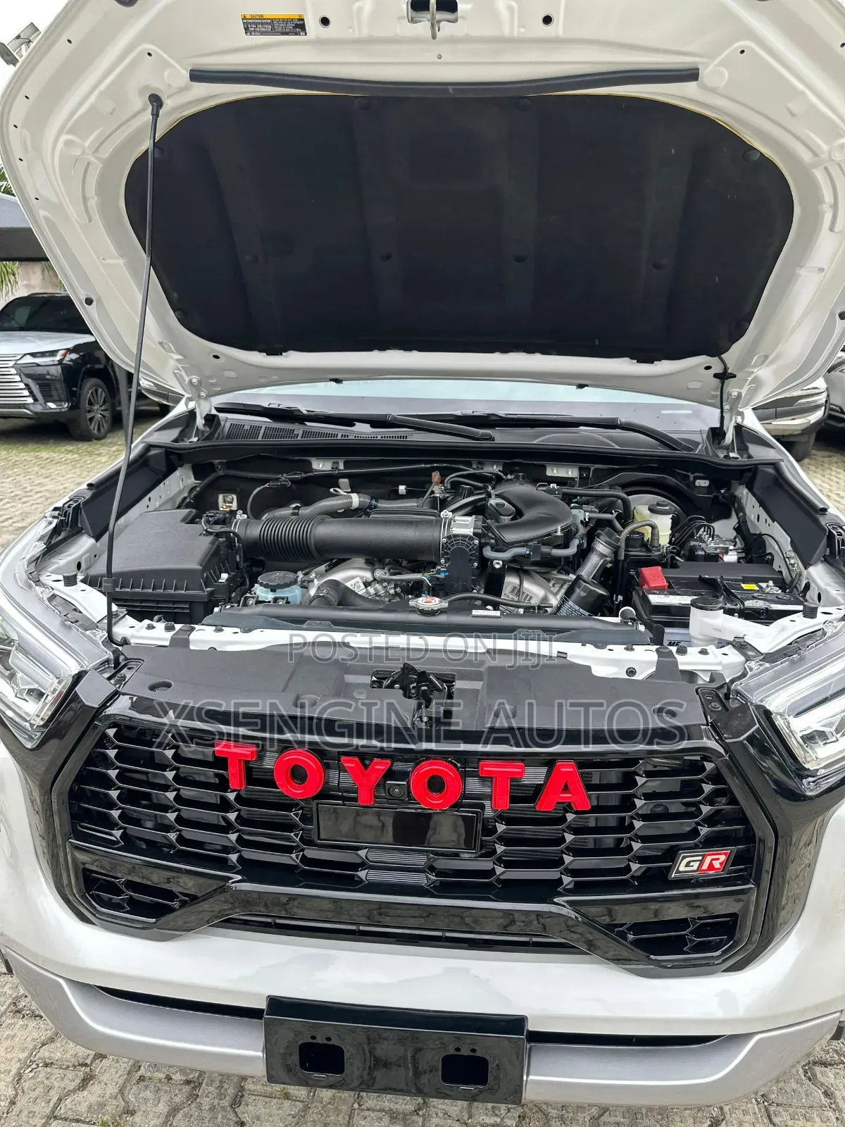 New Toyota Hilux 2025 White