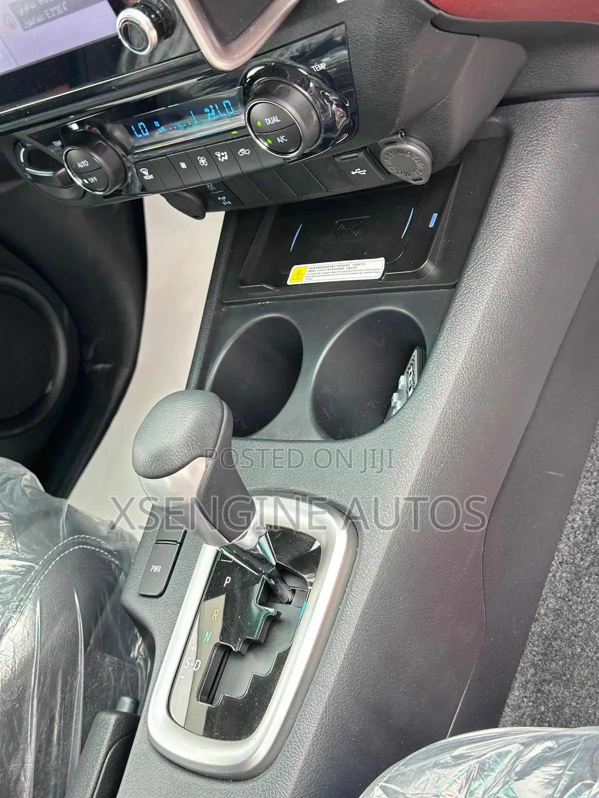 New Toyota Hilux 2025 White