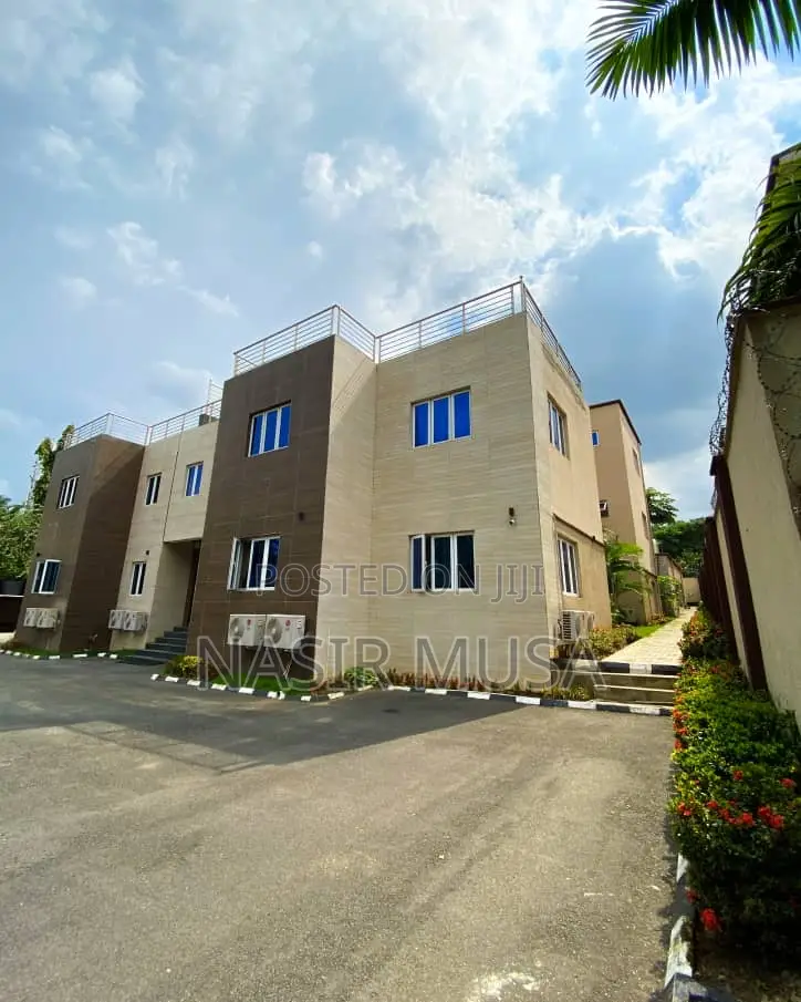 Furnished 20bdrm Apartment in Maitama for sale
