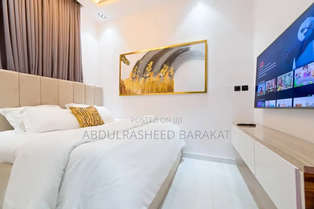 Spacious Studio With Netflix and Lot More