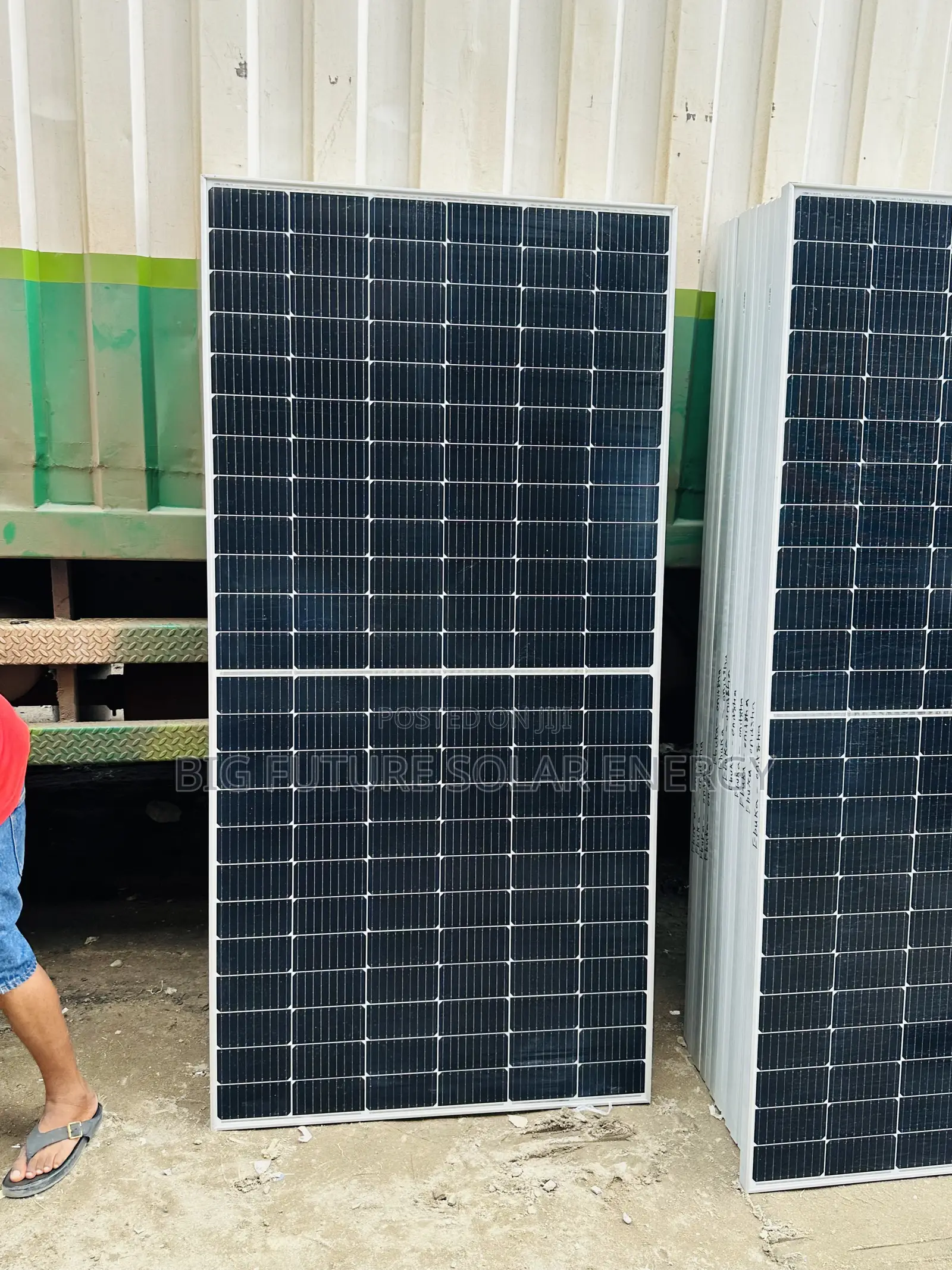 600watts Bificial Longi Solar Panel 144c