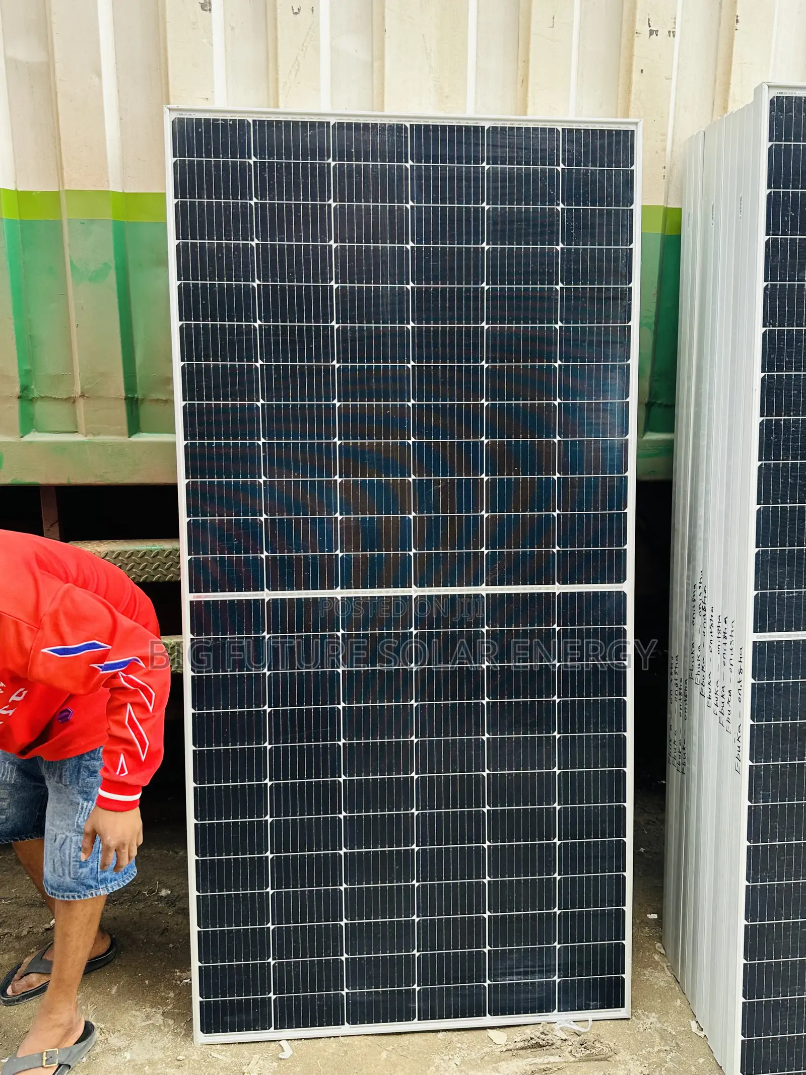 600watts Bificial Longi Solar Panel 144c