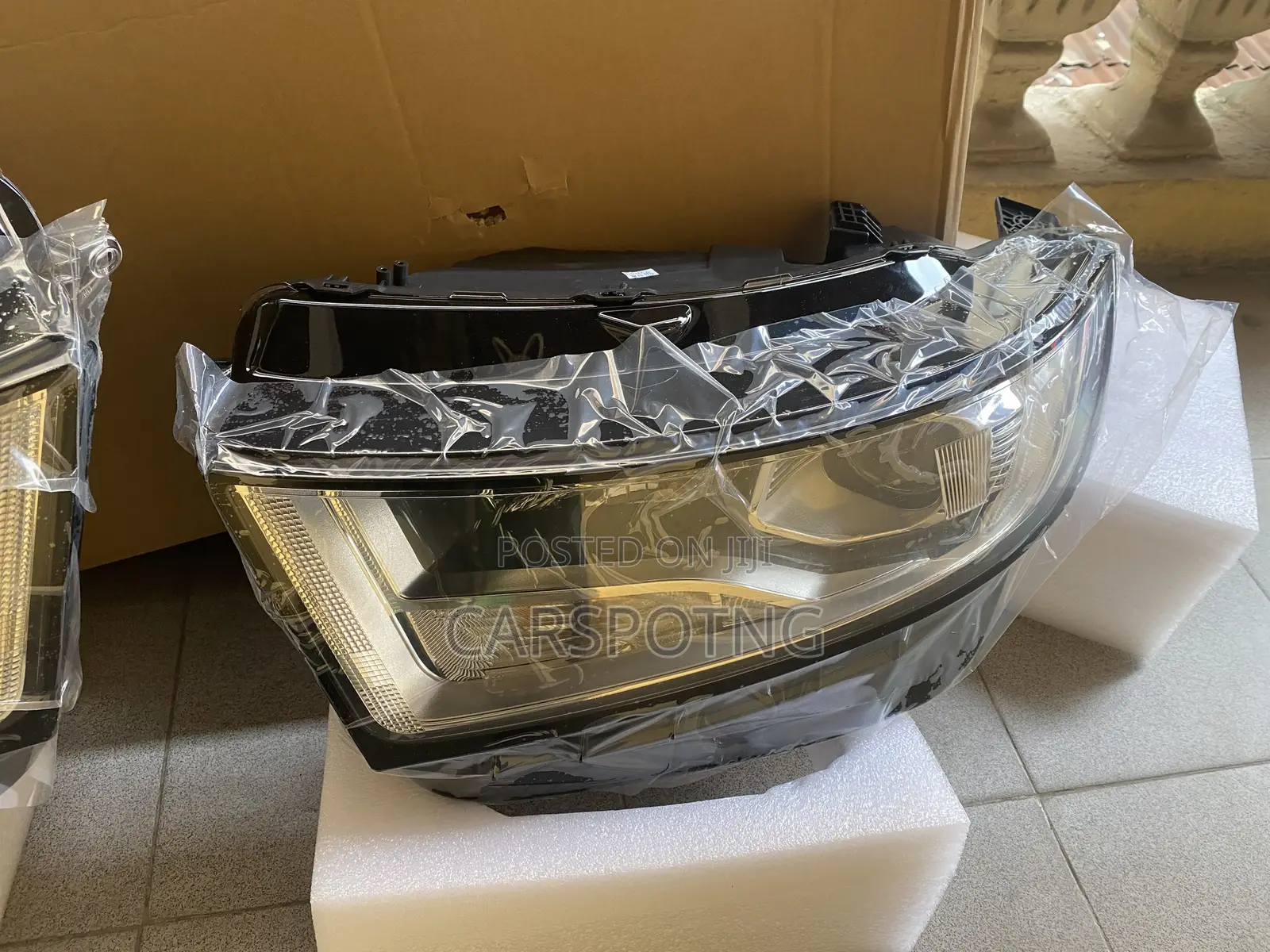 Set of 2015 to 2018 Ford Edge Headlight