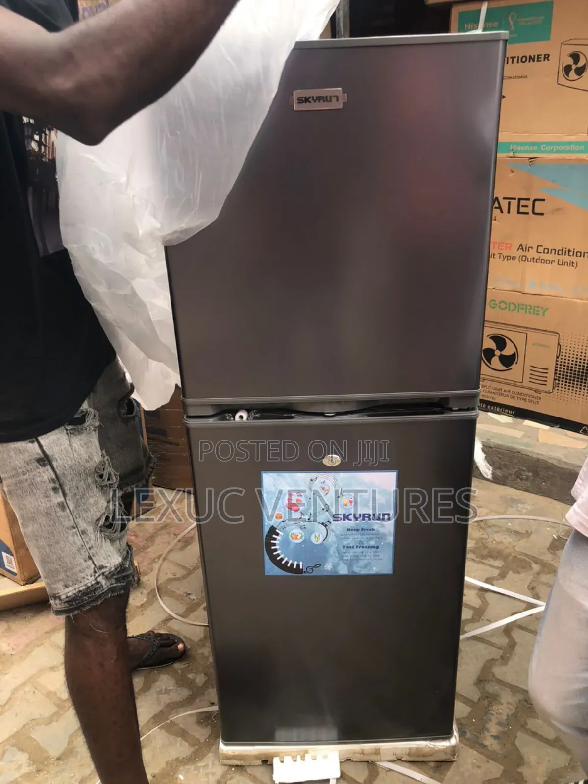 Brand New Skyrun Floor Standing Fridge Double Door for Your Low Ligh