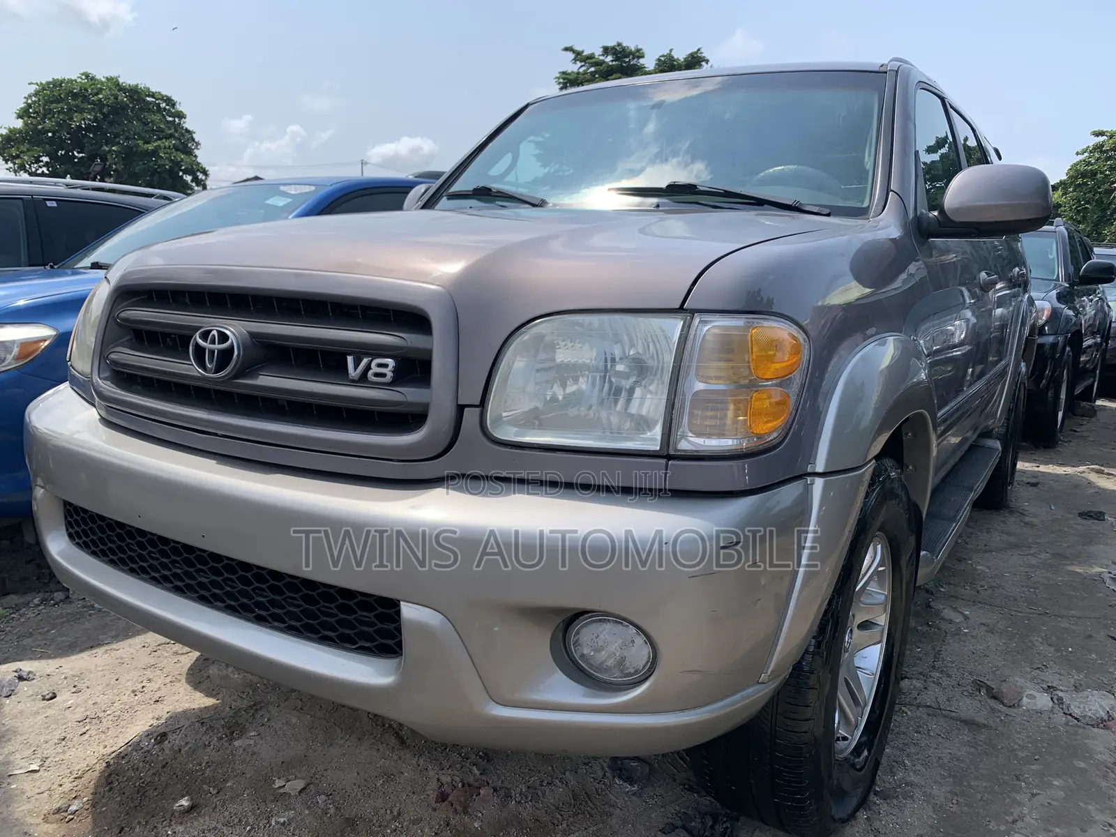 Toyota Sequoia Limited 4dr SUV 4WD (4.7L 8cyl 4A) 2004 Gray