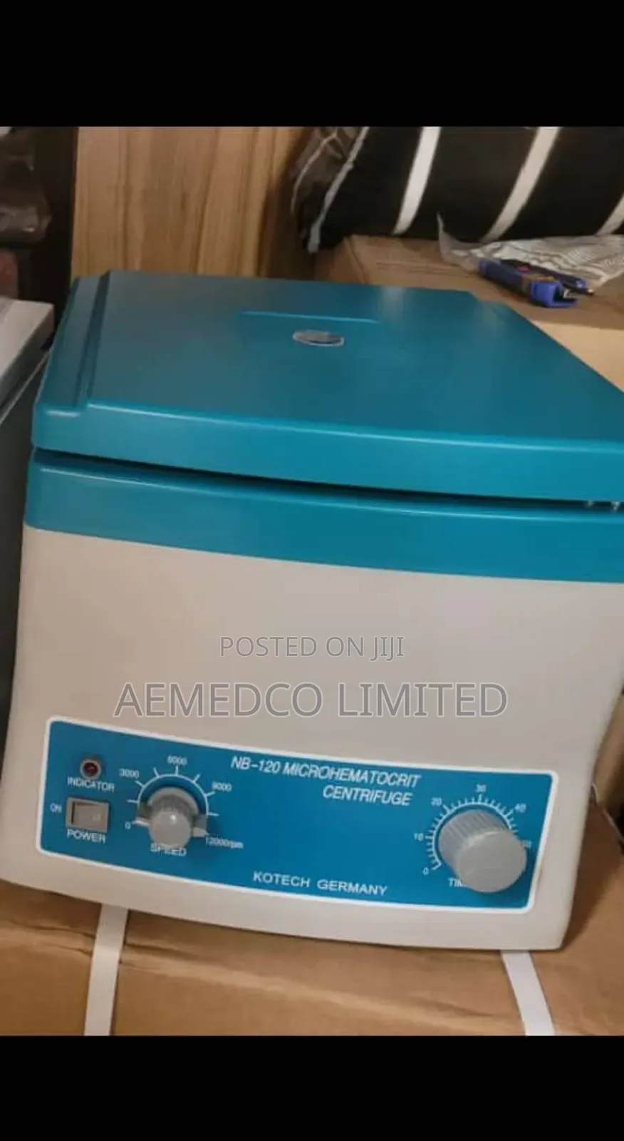 Micro Hematocrit Centrifuge.