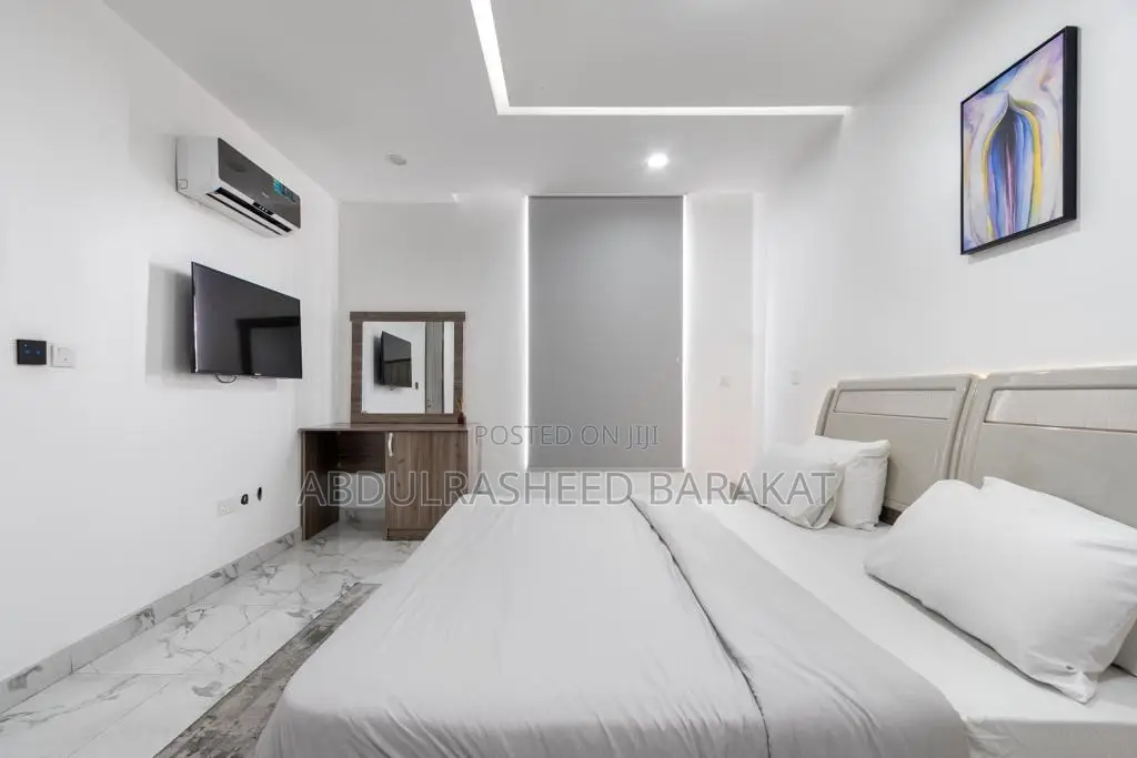 Luxury One Bedroom Smart Home With Pool Gym Balcony Elevator