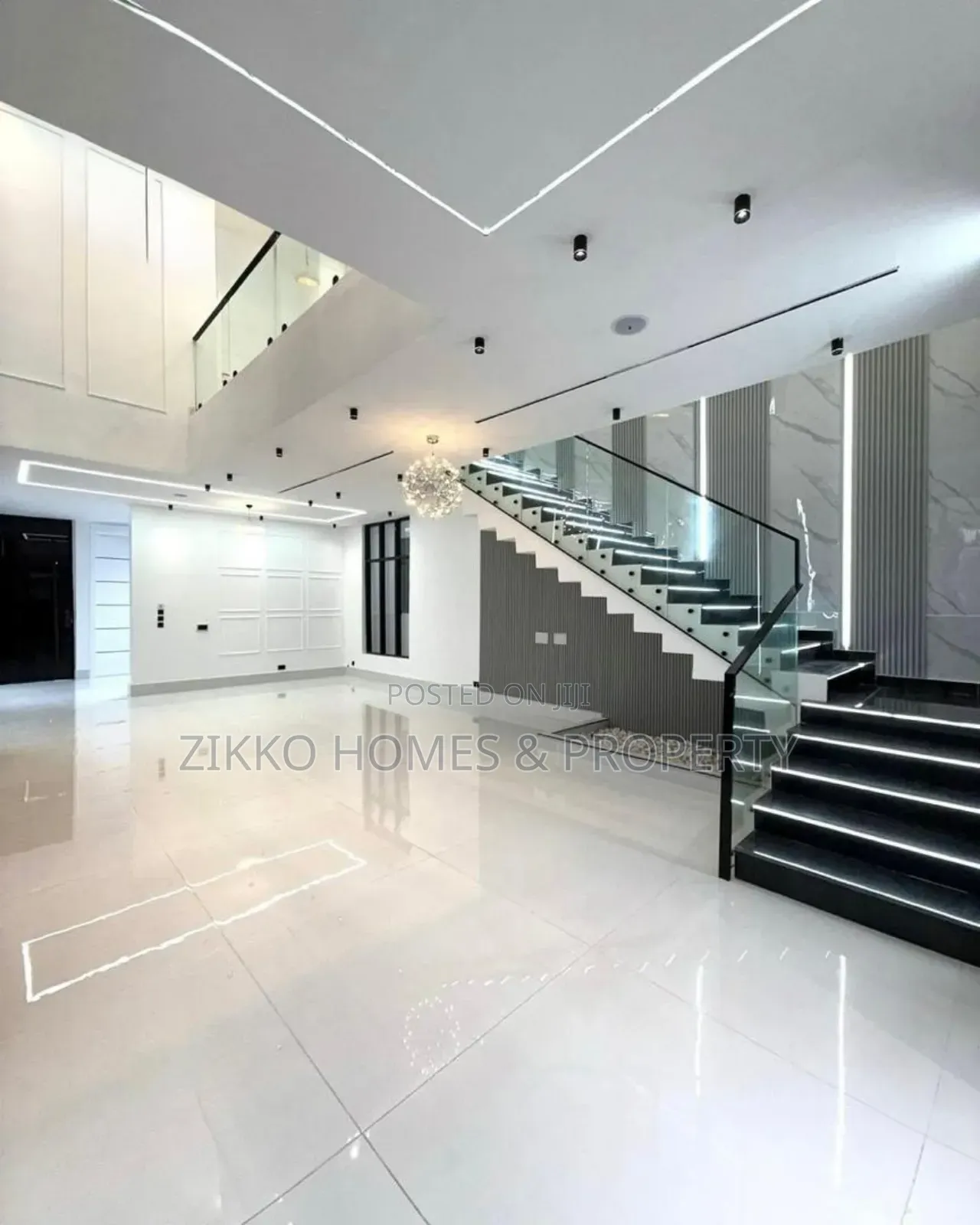 5bdrm Duplex in Chevron Drive, Lekki for sale
