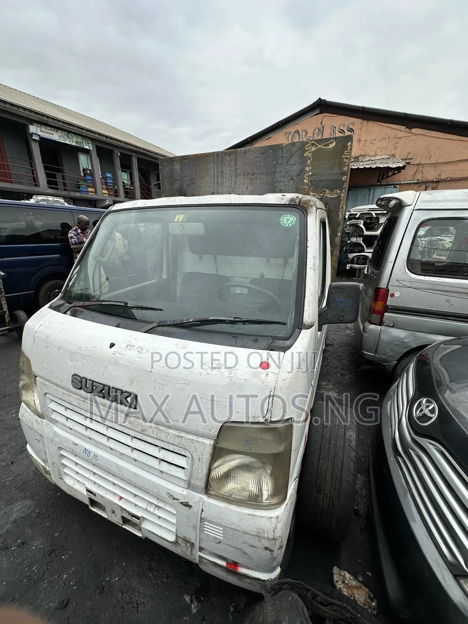 Suzuki Carry 2010(Container Body) White