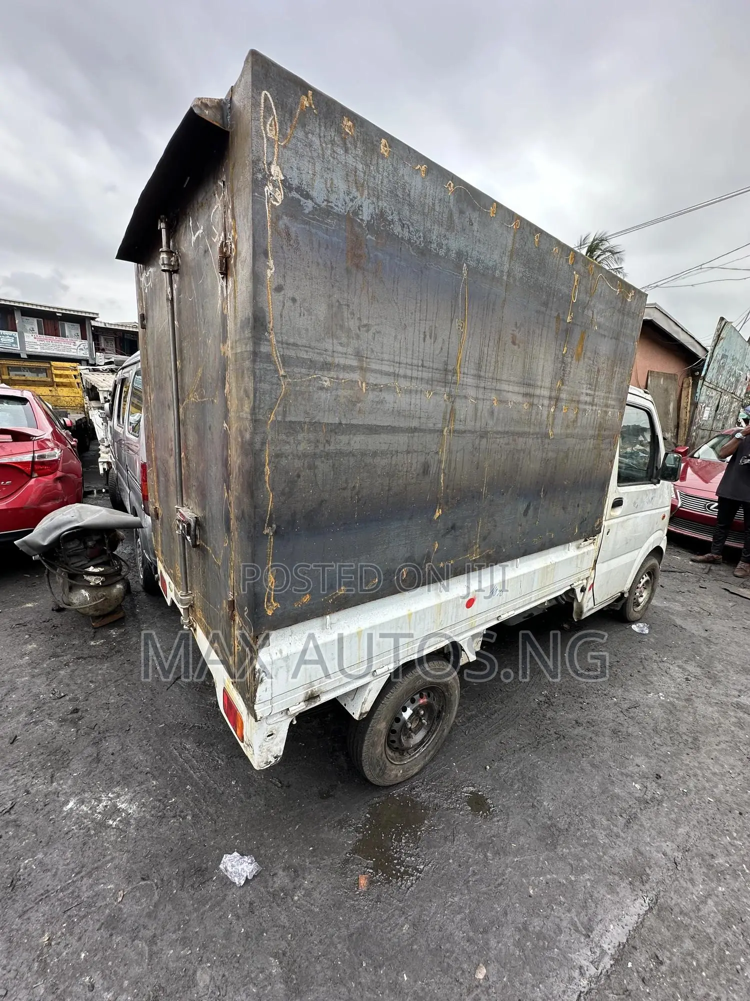 Suzuki Carry 2010(Container Body) White