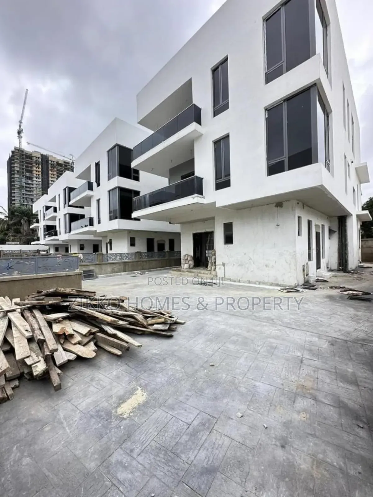 6bdrm Duplex in Ikoyi for sale