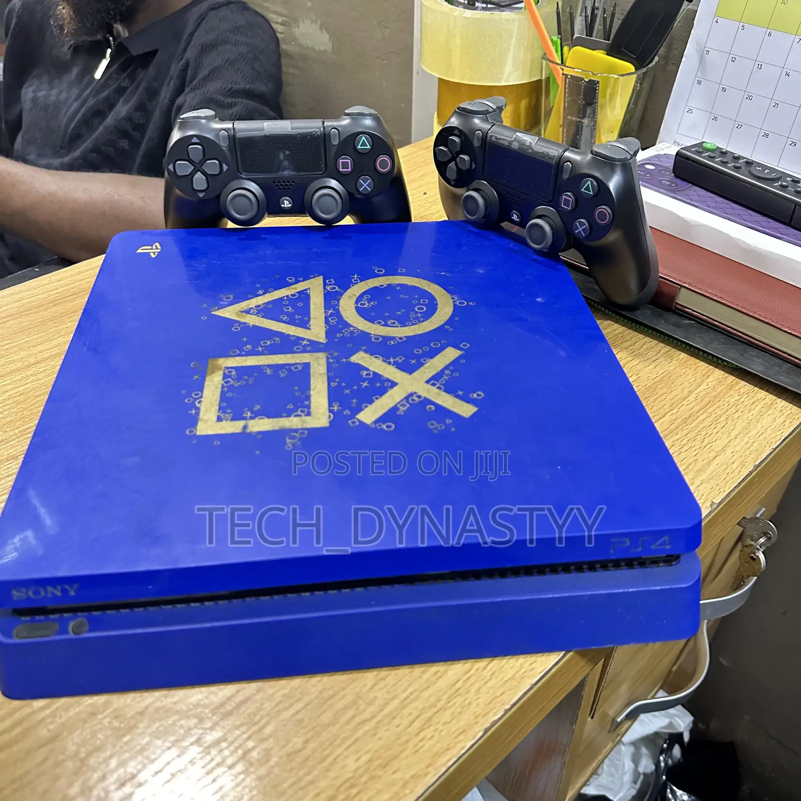 Ps4 Slim With All Wires 10 Games Installed