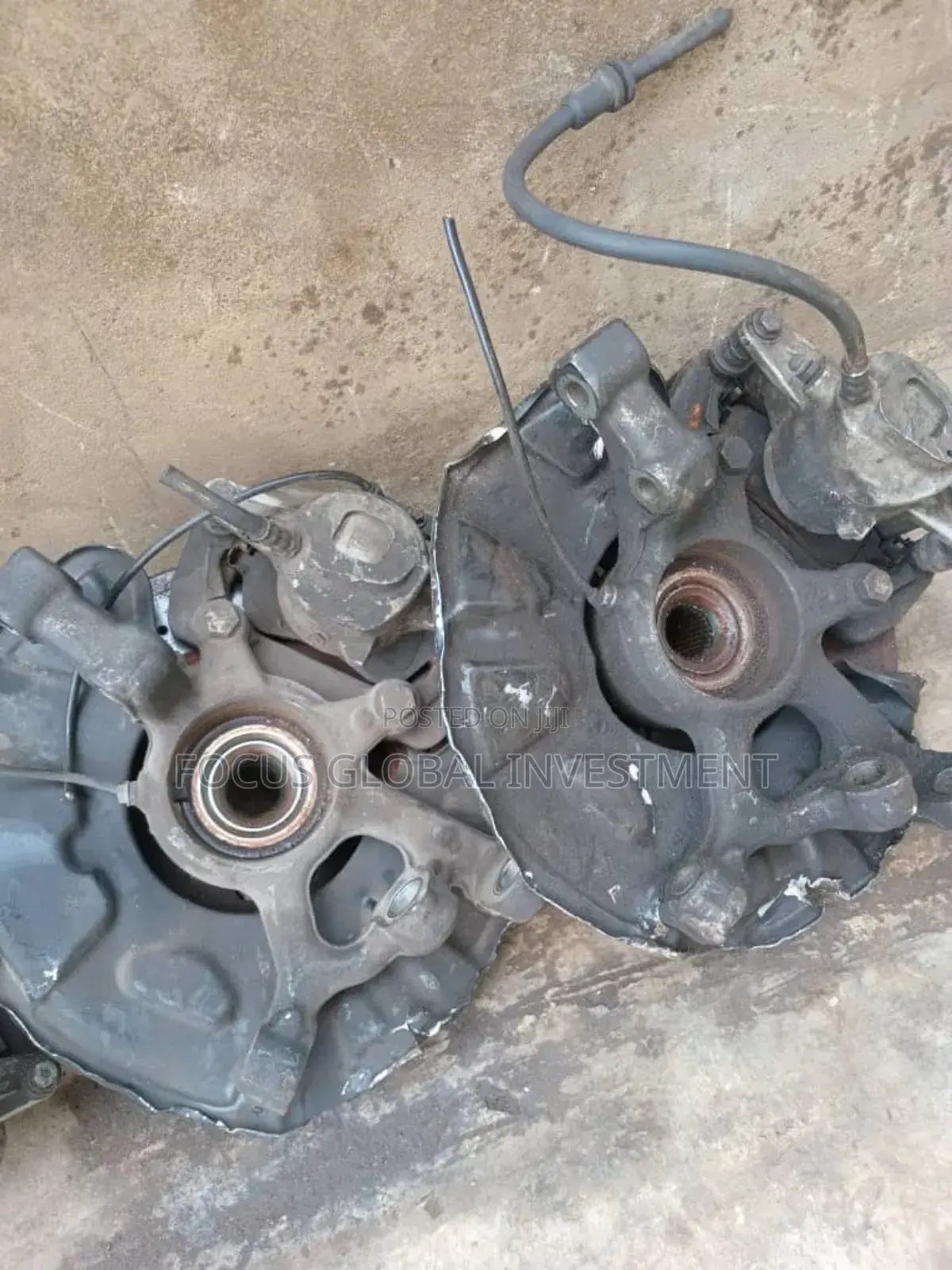 Front Shock and Hub for C300 2010 Model