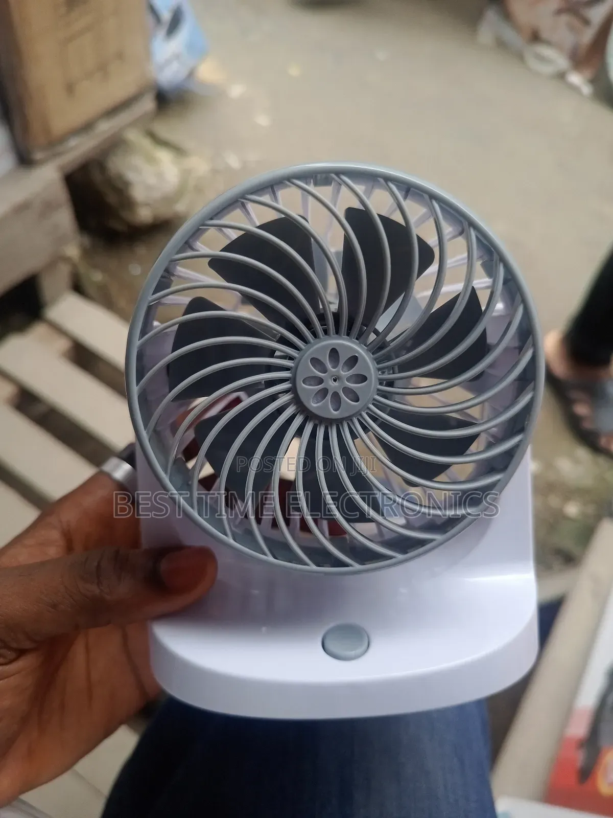Heng Wong Portable Mini Charge Fan