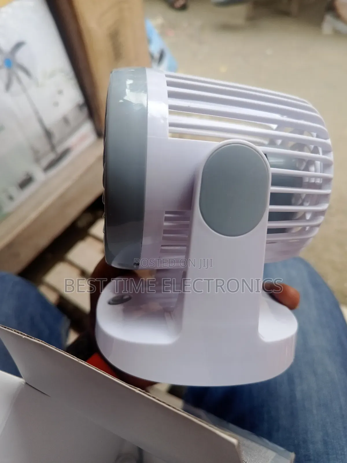 Heng Wong Portable Mini Charge Fan