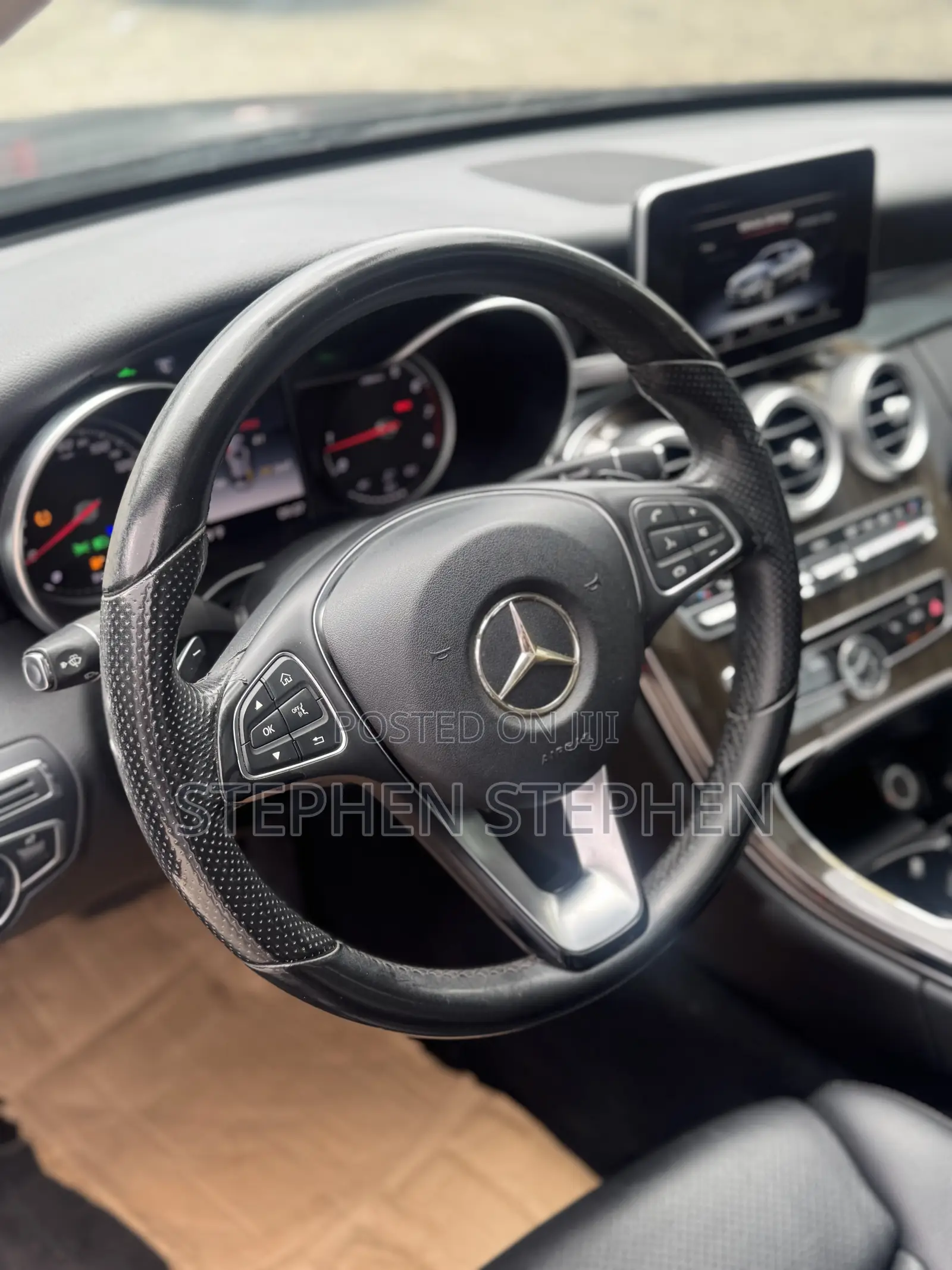 Mercedes-Benz C300 2015 Black