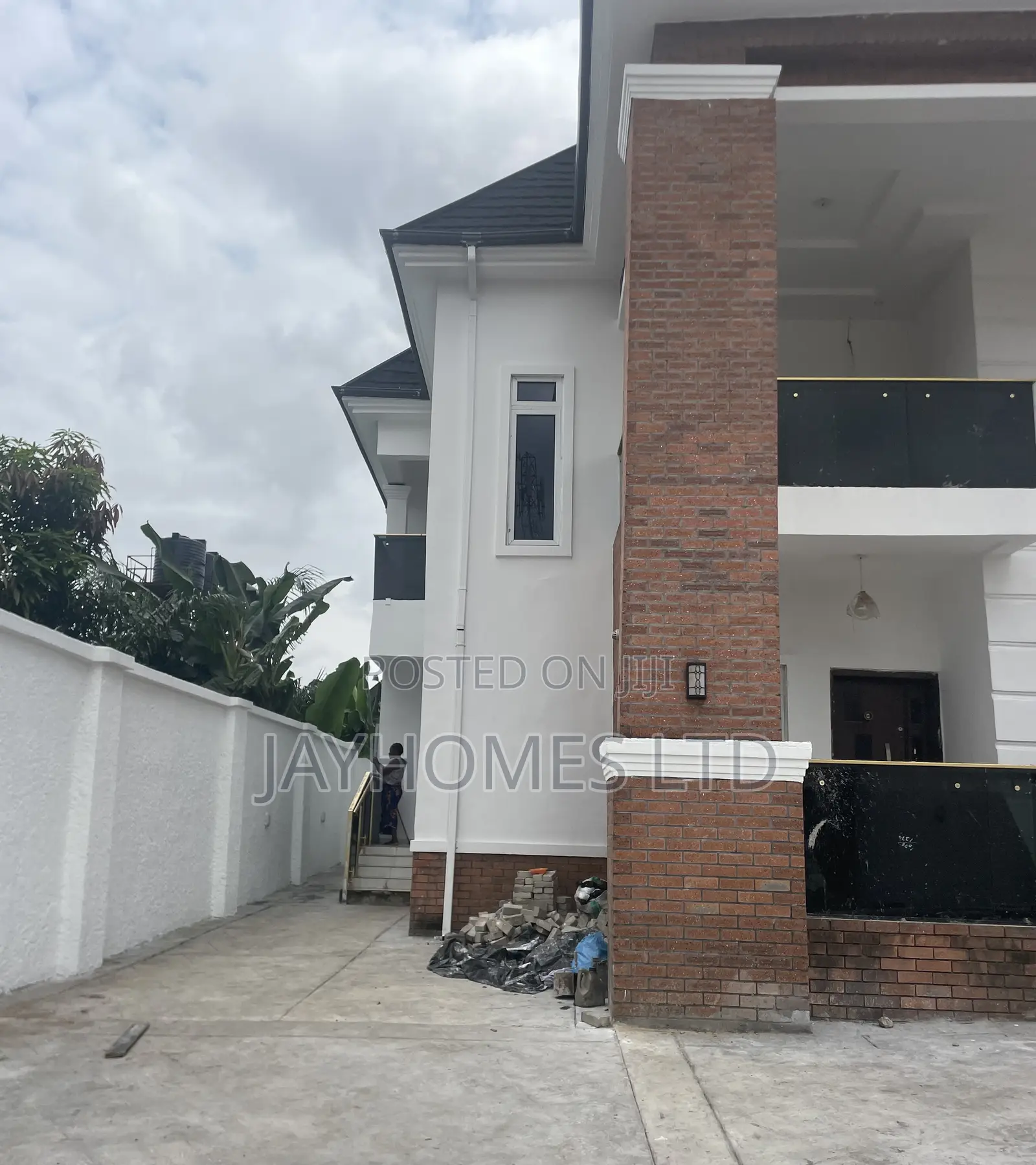 4 Bedroom Duplex for Sale at Back of Hampton Okpanam Road Asaba