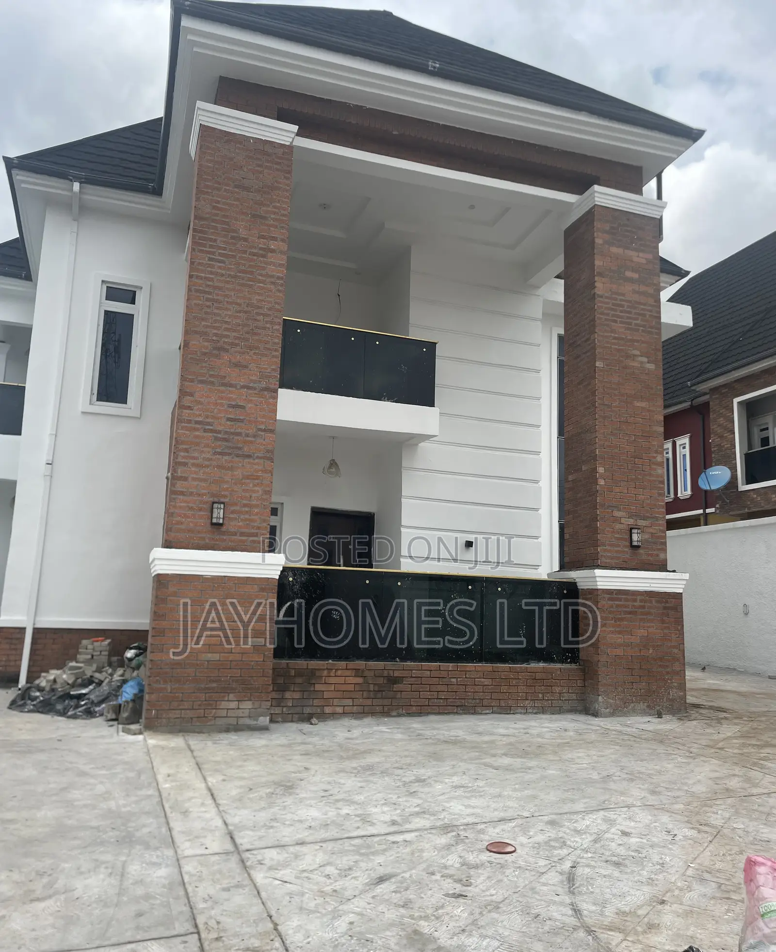 4 Bedroom Duplex for Sale at Back of Hampton Okpanam Road Asaba